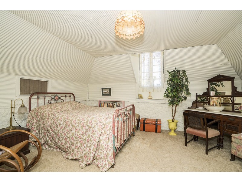 32 Caswell Crescent, Tanilba Bay NSW 2319