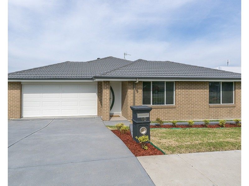 90 Delaware Drive, Macquarie Hills NSW 2285