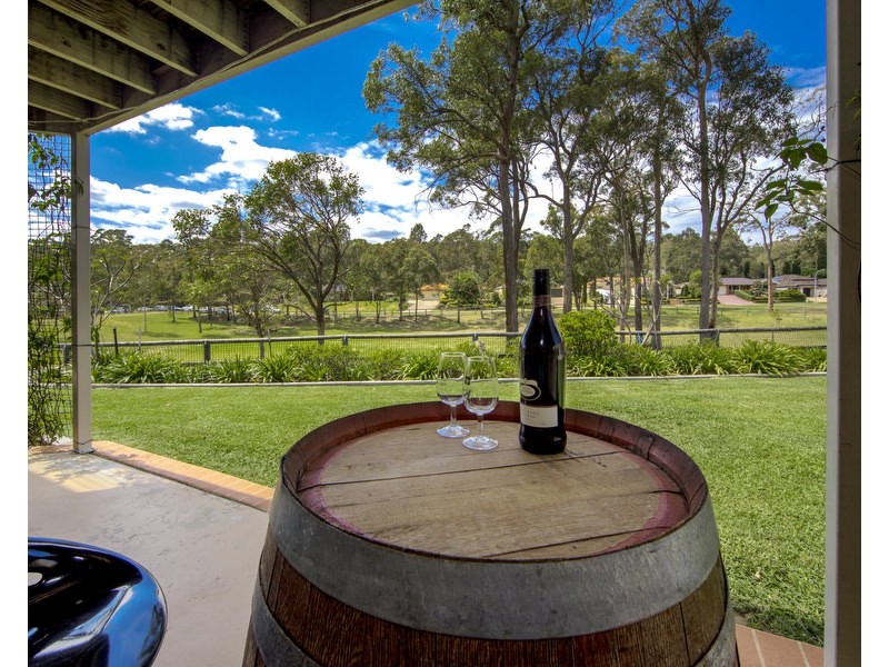 14 Warburton Close, Macquarie Hills NSW 2285