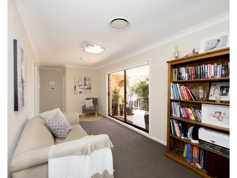33 The Esplanade, Caves Beach NSW 2281