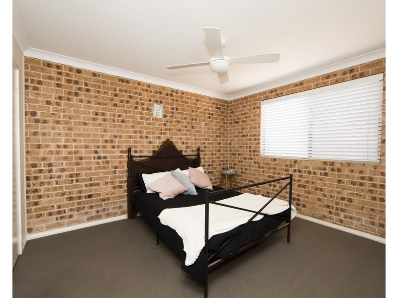 33 The Esplanade, Caves Beach NSW 2281