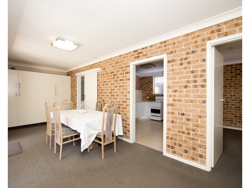 33 The Esplanade, Caves Beach NSW 2281
