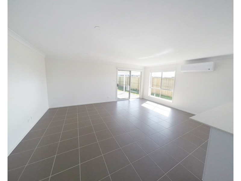 45 Barr Promenade, Thornton NSW 2322
