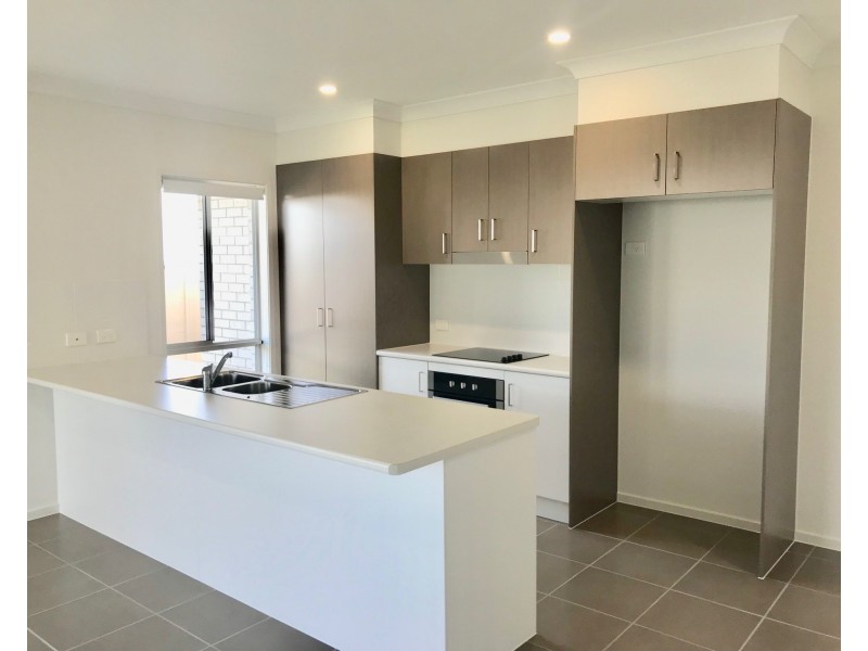 50 Triton Boulevard, North Rothbury NSW 2335