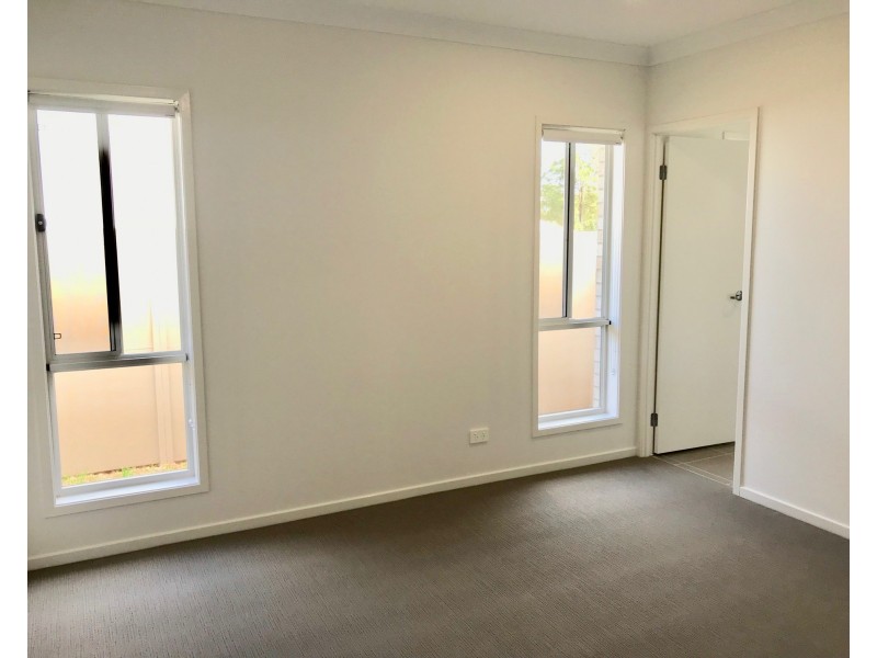 50 Triton Boulevard, North Rothbury NSW 2335