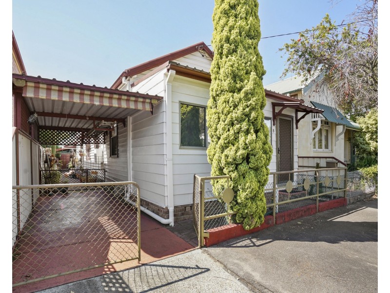 8 Islington Street, Islington NSW 2296