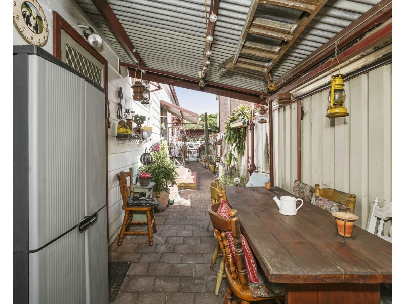 8 Islington Street, Islington NSW 2296