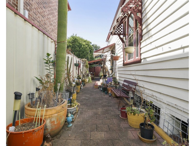 8 Islington Street, Islington NSW 2296