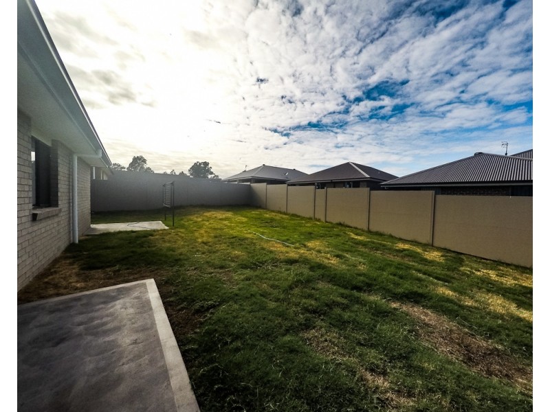 20 Newsham Street, North Rothbury NSW 2335