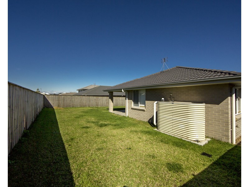 6 Warbler Avenue, Aberglasslyn NSW 2320