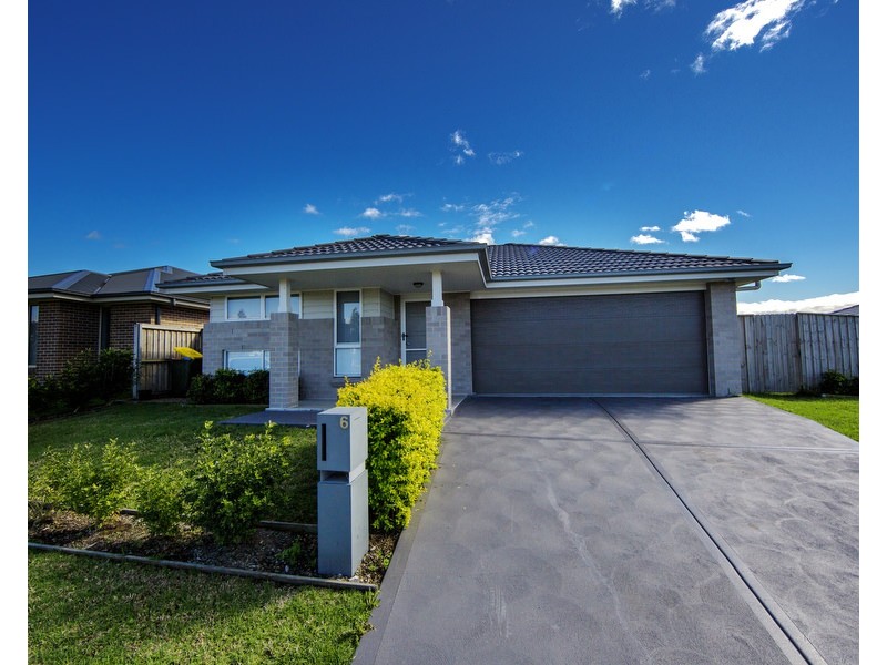 6 Warbler Avenue, Aberglasslyn NSW 2320