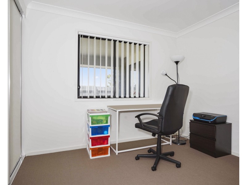41 Seaside Boulevard, Fern Bay NSW 2295