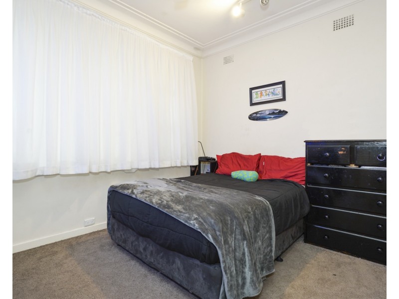 10 Carisbrooke Avenue, New Lambton Heights NSW 2305