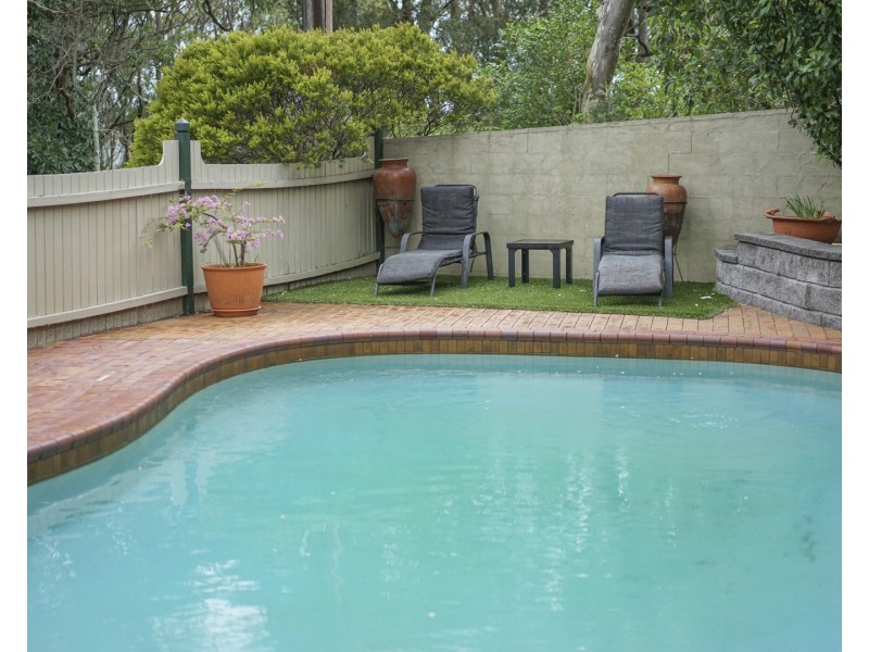 10 Carisbrooke Avenue, New Lambton Heights NSW 2305