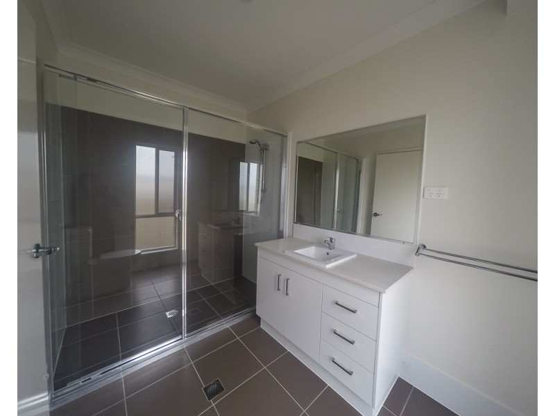 10 Enright Street, North Rothbury NSW 2335