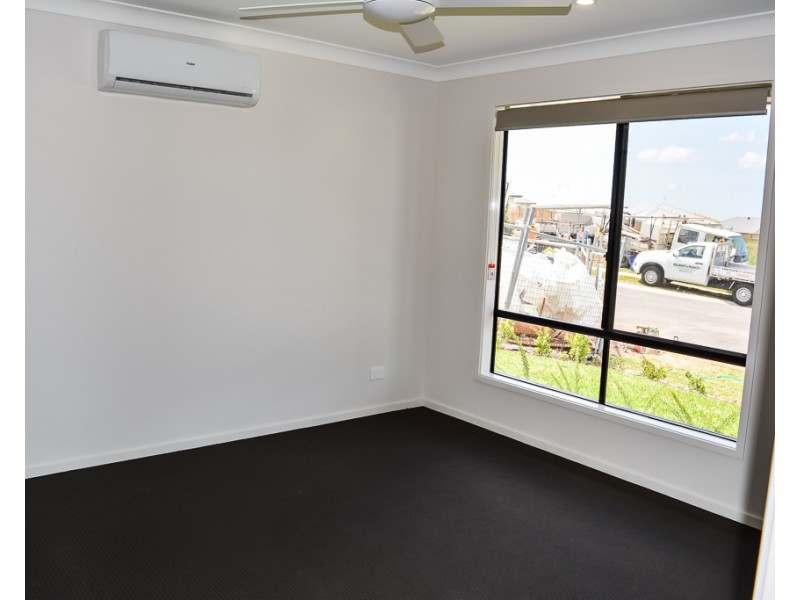 9 Mirug Crescent, Fletcher NSW 2287
