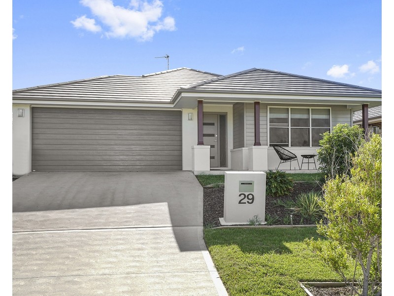 29 Harrop Parade, Thornton NSW 2322