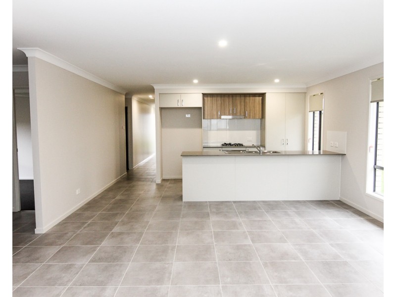 24 Mirug Crescent, Fletcher NSW 2287