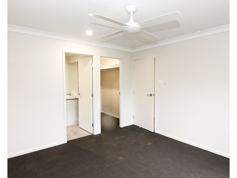 24 Mirug Crescent, Fletcher NSW 2287