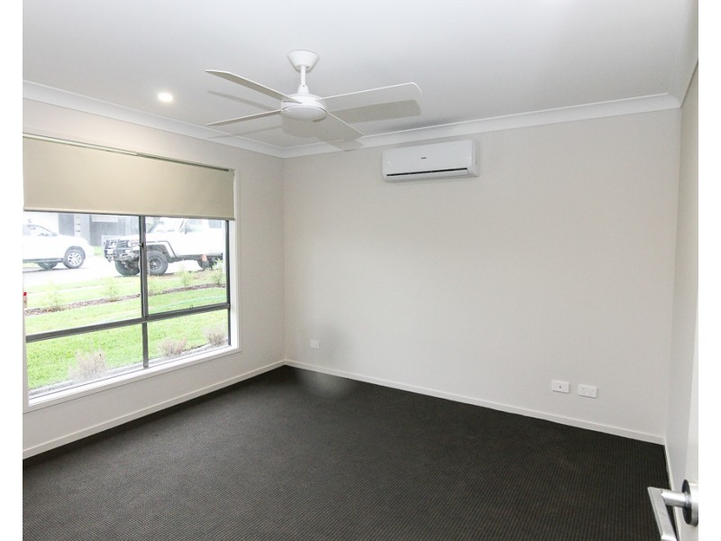 24 Mirug Crescent, Fletcher NSW 2287