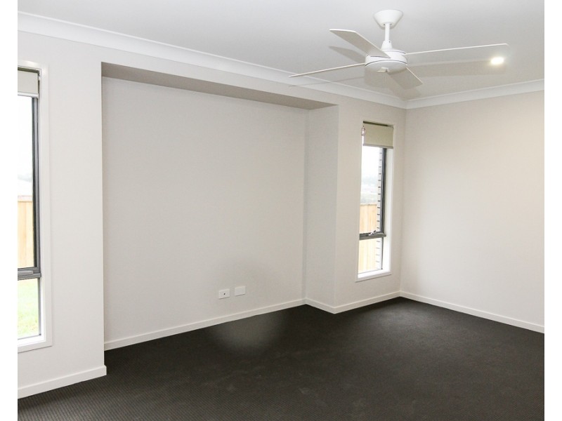 24 Mirug Crescent, Fletcher NSW 2287