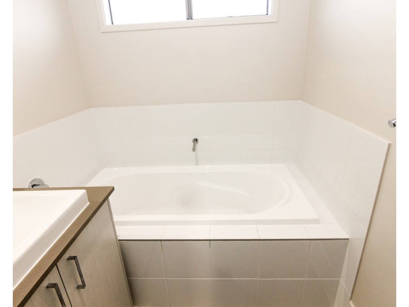24 Mirug Crescent, Fletcher NSW 2287