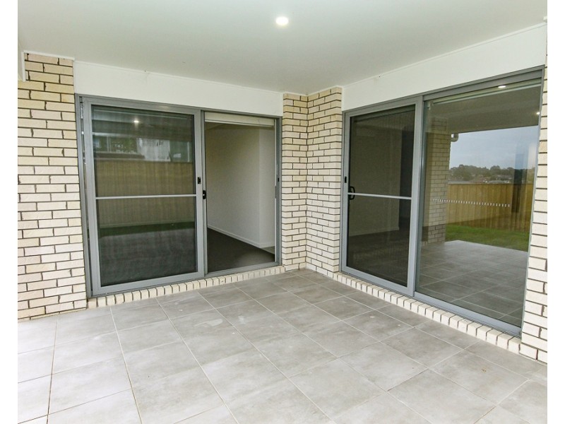 24 Mirug Crescent, Fletcher NSW 2287