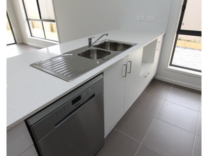 5 Newsham Street, North Rothbury NSW 2335