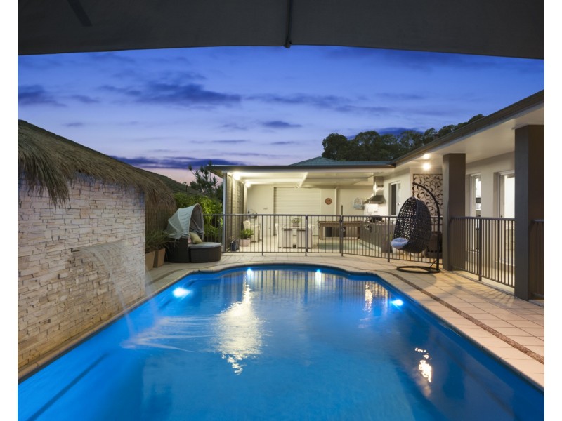 35 Rosewood Crescent, Fletcher NSW 2287