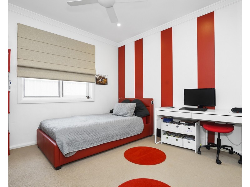 35 Rosewood Crescent, Fletcher NSW 2287