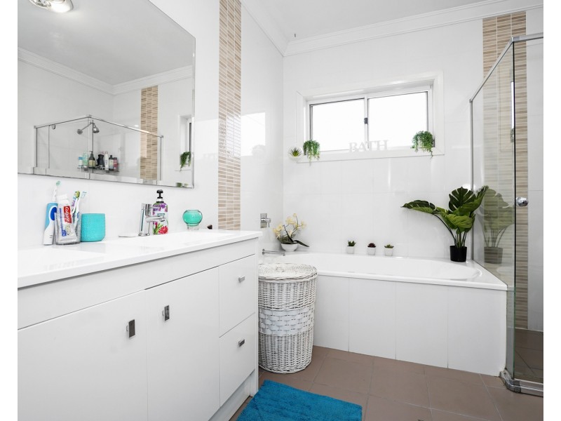 35 Rosewood Crescent, Fletcher NSW 2287