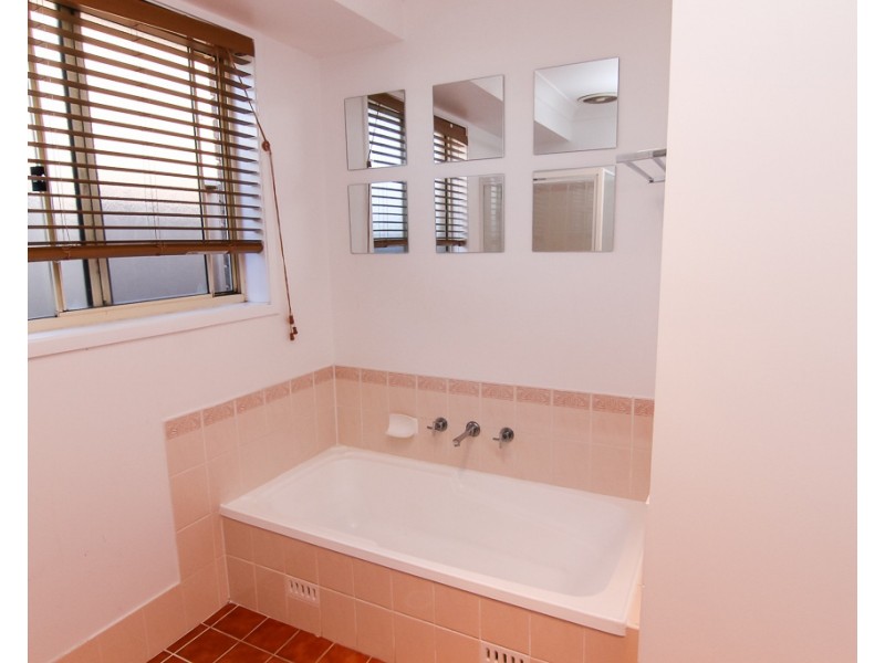 17 Gundaroo Circuit, Maryland NSW 2287