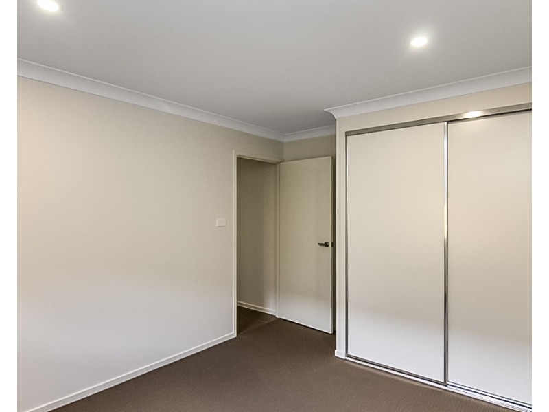 27 Barr Promenade, Thornton NSW 2322