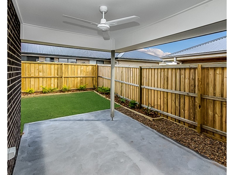 27 Barr Promenade, Thornton NSW 2322