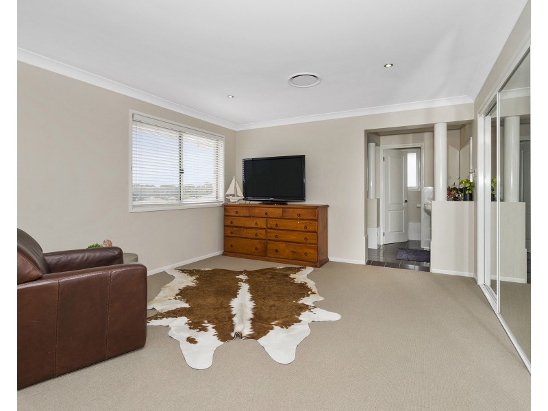 49 Paperbark Court, Fern Bay NSW 2295