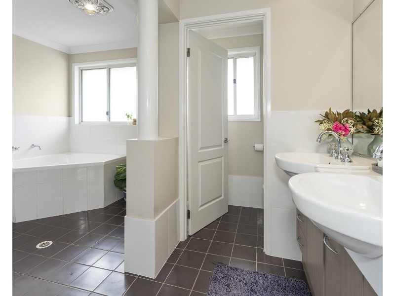 49 Paperbark Court, Fern Bay NSW 2295