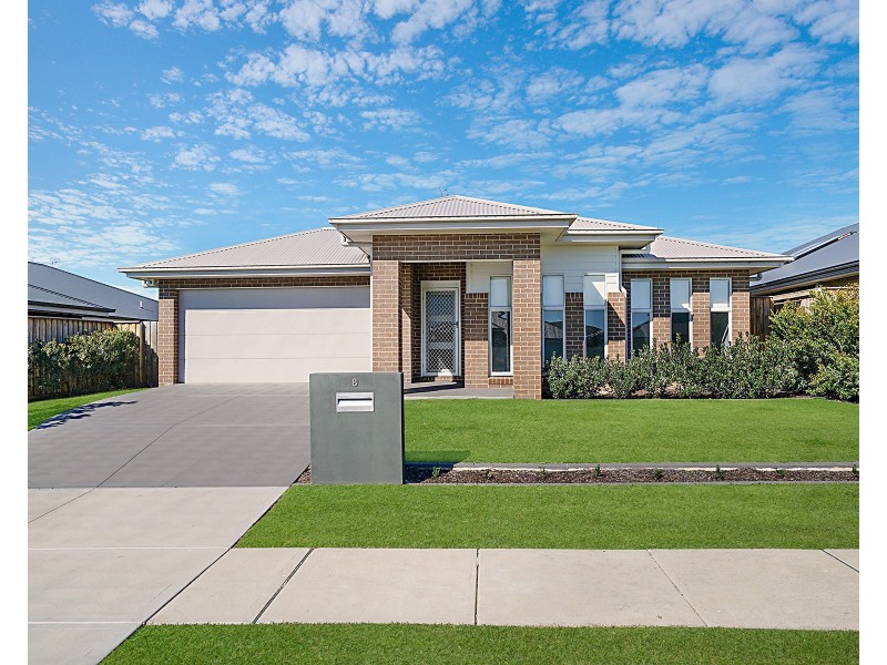 8 Bitta Street, Fletcher NSW 2287