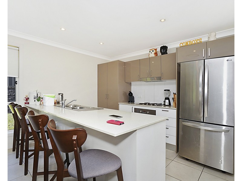 62 Blackwood Circuit, Cameron Park NSW 2285