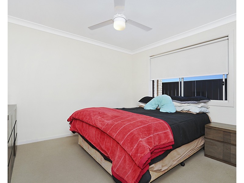 62 Blackwood Circuit, Cameron Park NSW 2285