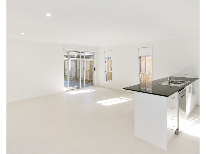 27 Harrop Parade, Thornton NSW 2322