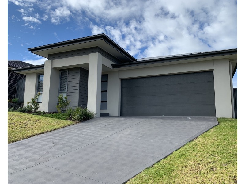 12 Lipsey Street, Cameron Park NSW 2285