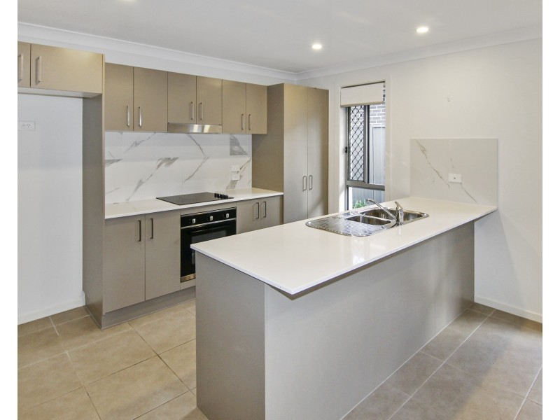 12 Lipsey Street, Cameron Park NSW 2285