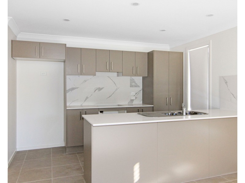 12 Lipsey Street, Cameron Park NSW 2285