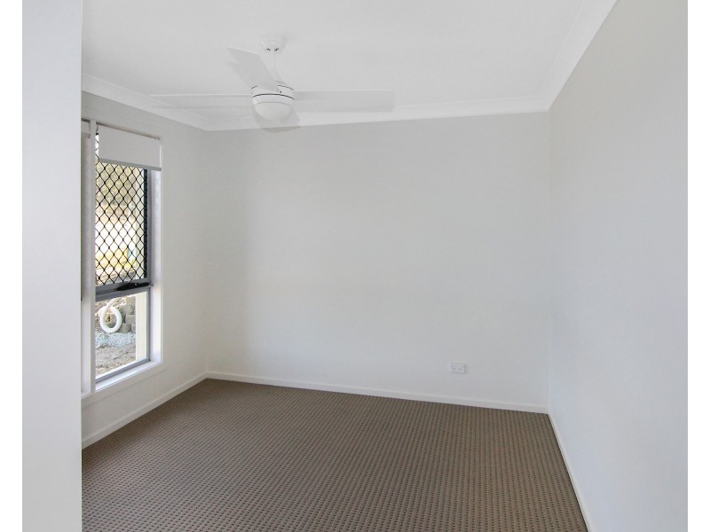 12 Lipsey Street, Cameron Park NSW 2285