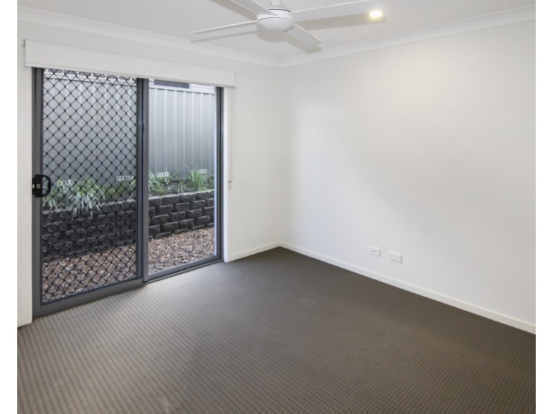 12 Lipsey Street, Cameron Park NSW 2285