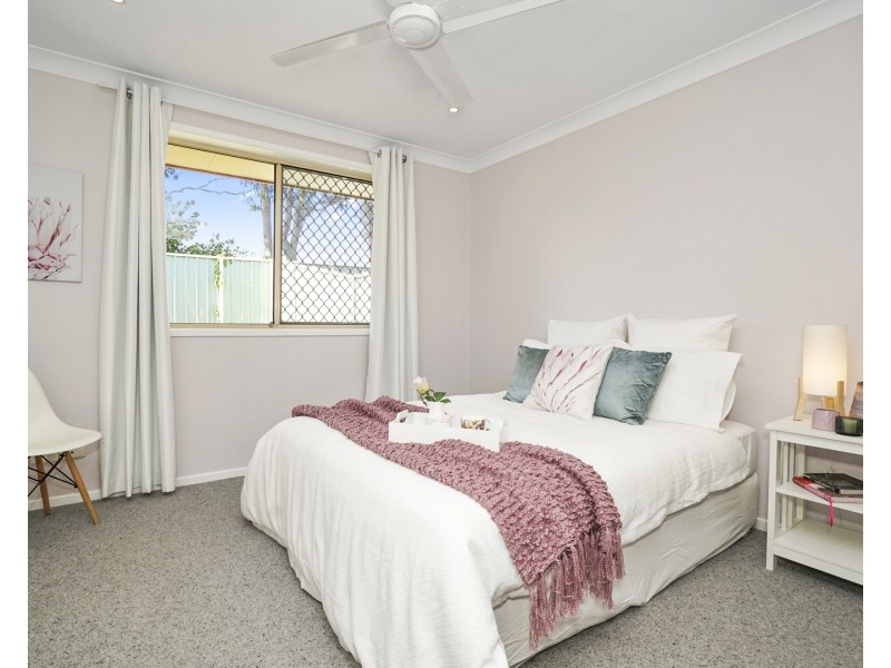 77 Decora Crescent, Warabrook NSW 2304