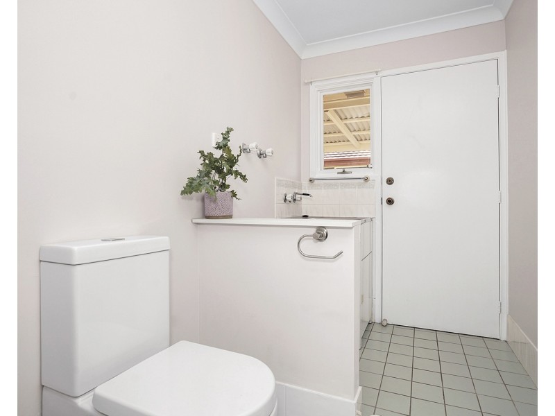 77 Decora Crescent, Warabrook NSW 2304