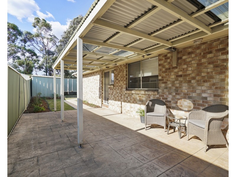 77 Decora Crescent, Warabrook NSW 2304