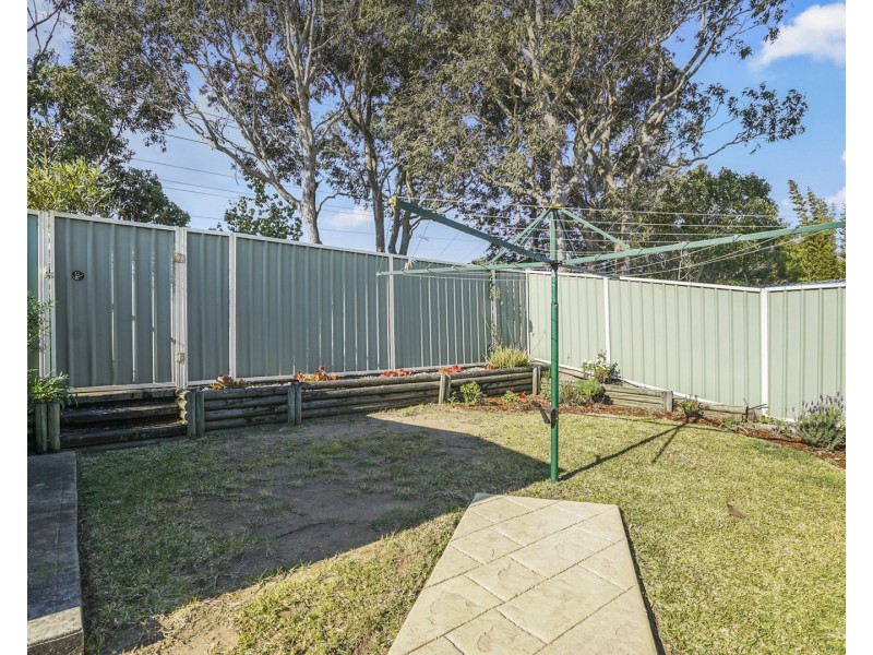 77 Decora Crescent, Warabrook NSW 2304