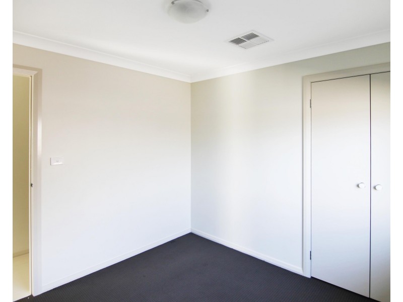 63 Adeline Crescent, Fletcher NSW 2287